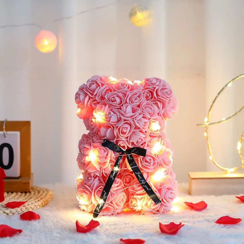 Rosenbär (25 cm) im Geschenkkarton – das süßeste „Ich hab dich lieb“