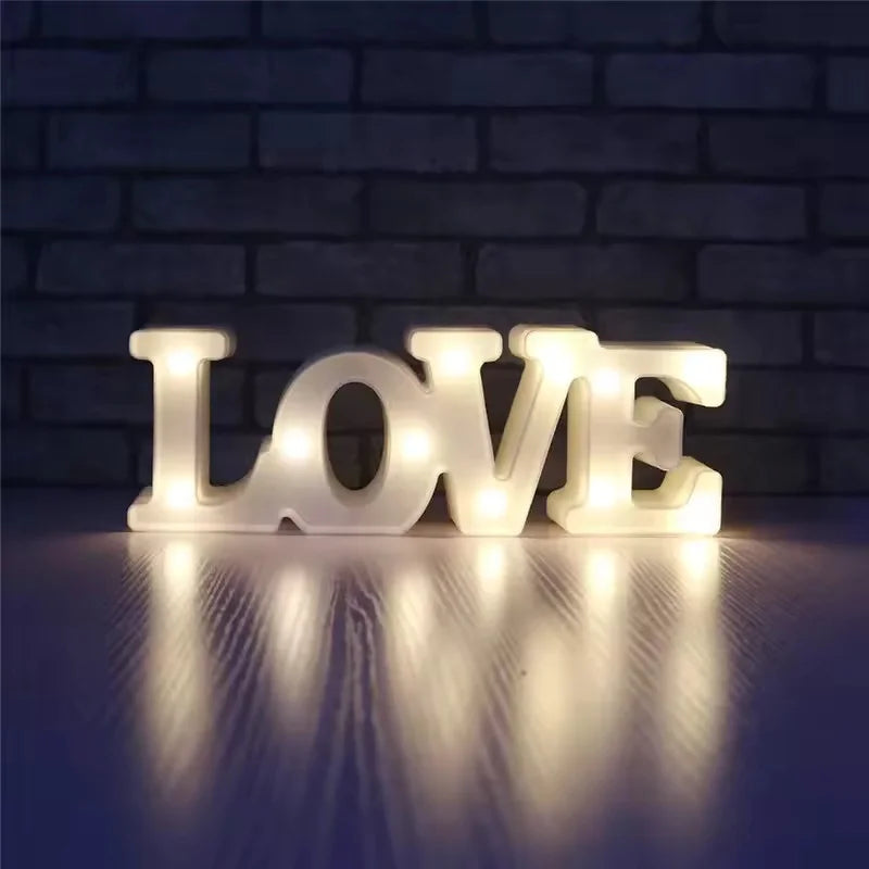 Herz & „Liebe“ LED-Lampe – romantisches Nachtlicht in Rot, Rosa oder Weiß
